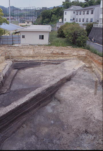 島根大学構内遺跡3次調査（深町地区1）　ＩＸ層（基盤層）上面（南から）