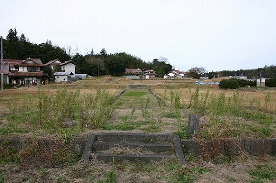 出雲国分寺（南から、2004年1月12日撮影）