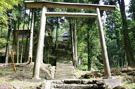 佐毘売山神社（2004年8月15日撮影）