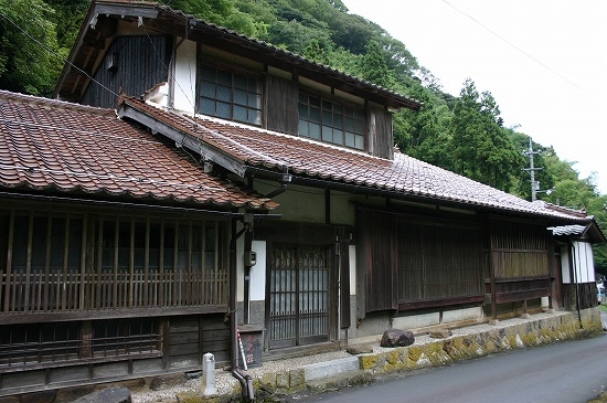 石見銀山御料銀山町年寄山組頭遺宅高橋家（2004年8月15日撮影）