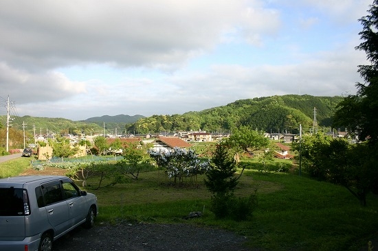 下府廃寺跡からのながめ（2005年5月７日撮影）