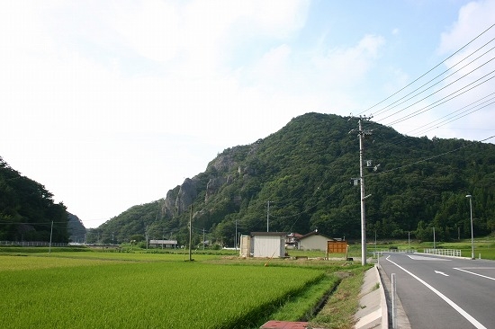 石見城跡遠景（2005年8月16日撮影）