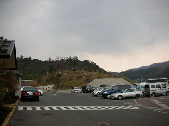 堀部古墳群遠景（2006年2月11日撮影）
