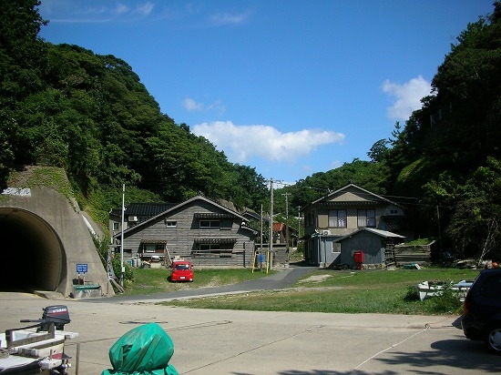 鞆ヶ浦集落（2006年9月3日撮影）