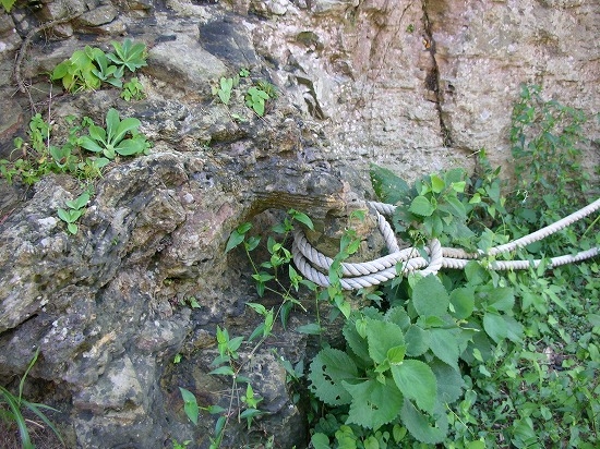 鼻ぐり岩（2006年9月3日撮影）