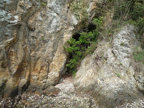 サルガ鼻洞窟遺跡4号洞窟（2010.4.26）