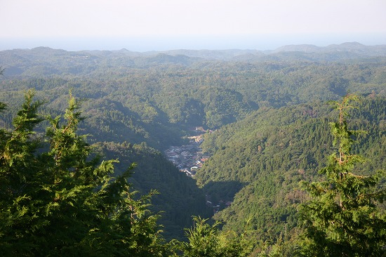仙ノ山から見た大森集落（2012.10.13）
